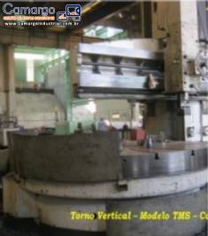 Torno com mesa de 3.000 mm TMS